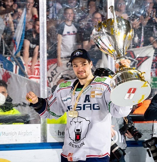 Eishockey Spieler Beratung Agentur Berater Michael Buehler Sana Hassan