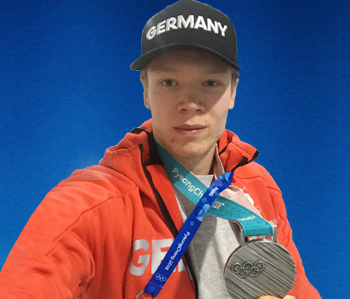 Eishockey Spieler Beratung Agentur Berater Michael Buehler Sana Hassan